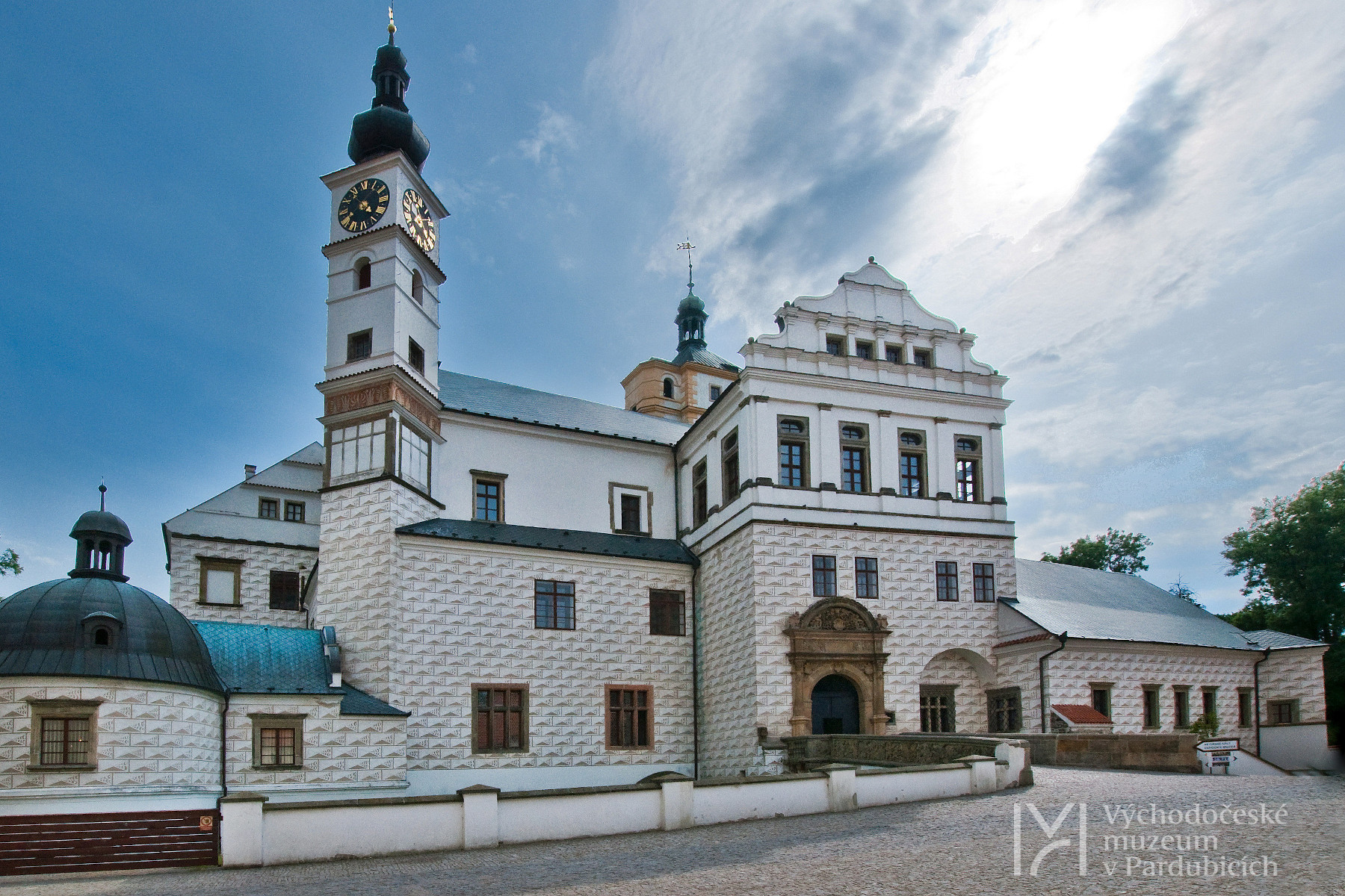 VCHODOESK MUZEUM PARDUBICE